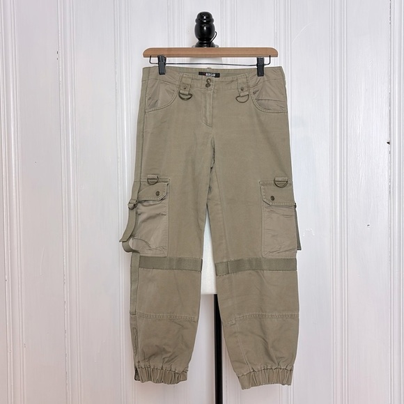 Morgan de Toi Pants - MORGAN French Cargo Capri Pants in Military Green